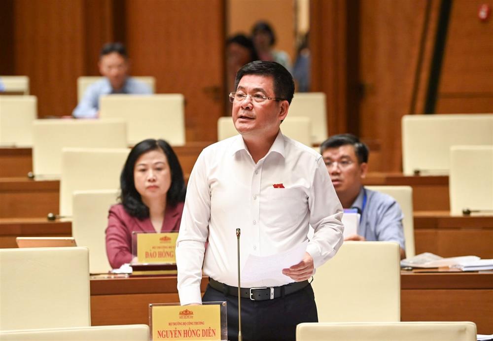 Bộ trưởng Bộ Công thương trả lời chất vấn về vấn nạn hàng giả, hàng nhái